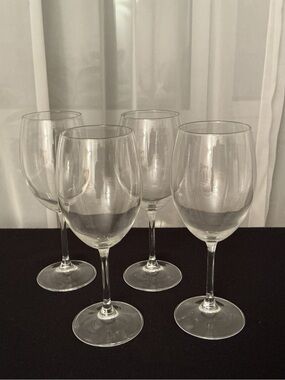 Bormioli Rocco Momenti Red Wine Glasses 18.25 oz ( set of 4)